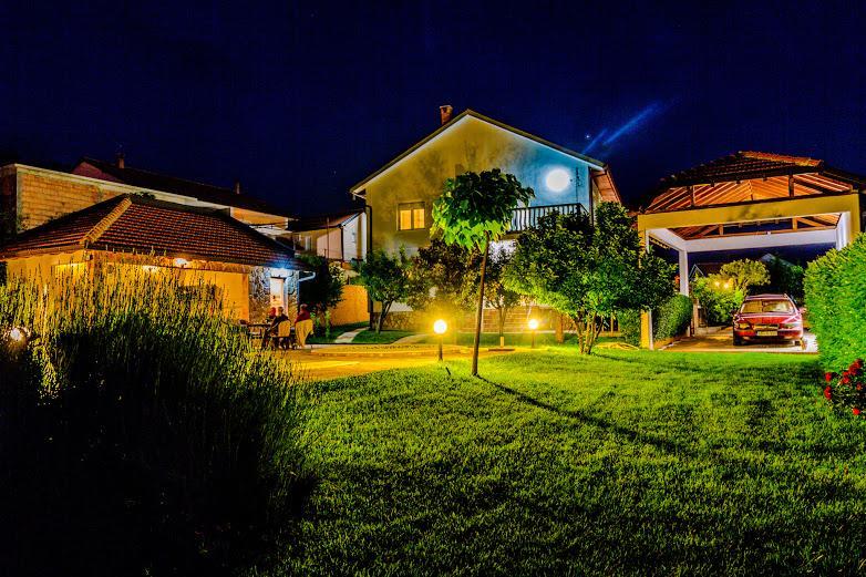 Sunny Apartment With Swimming Pool Stolac Exterior photo
